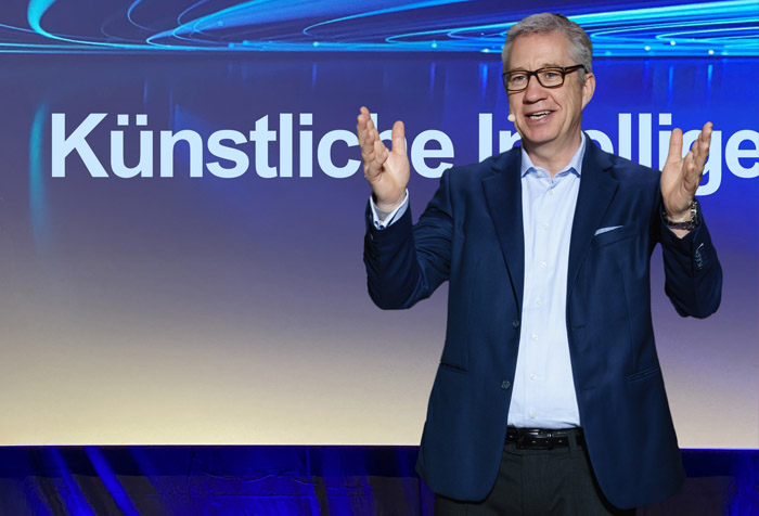 Keynote Speaker Jan Ditgen